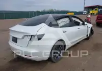 2021 Tesla Model 3 фото