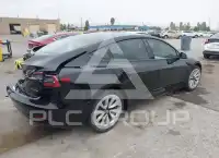 2021 Tesla Model 3 фото