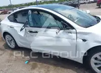2021 Tesla Model 3 фото