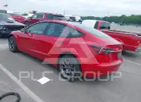 2021 Tesla Model 3 фото