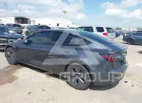 2021 Tesla Model 3 фото
