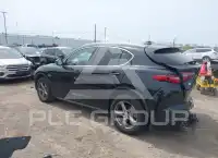 2021 Alfa Romeo Stelvio фото