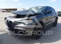2021 Alfa Romeo Stelvio фото