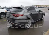 2021 Alfa Romeo Stelvio photo