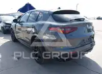 2021 Alfa Romeo Stelvio фото