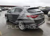 2021 Alfa Romeo Stelvio photo