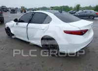 2021 Alfa Romeo Giulia фото