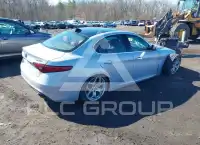 2021 Alfa Romeo Giulia фото