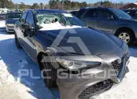 2021 Alfa Romeo Giulia фото