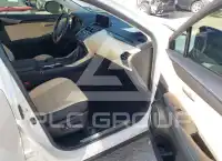 2021 Lexus NX300 фото