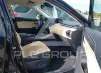 2021 Lexus NX300 фото