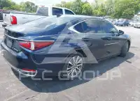 2021 Lexus ES250 photo