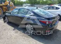 2021 Lexus ES350 photo