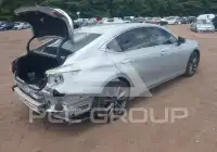 2021 Lexus ES350 photo