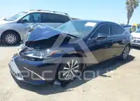 2021 Lexus ES300 фото