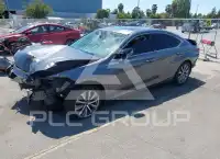 2021 Lexus ES300 фото