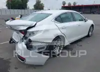 2021 Lexus ES300 фото