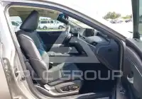 2021 Lexus ES300 photo