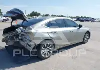2021 Lexus ES300 photo