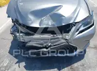 2021 Lexus ES300 фото