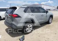 2021 Toyota RAV4 фото