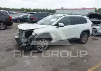 2021 Toyota RAV4 фото