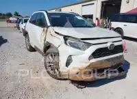 2021 Toyota RAV4 фото