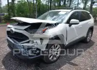 2021 Toyota RAV4 фото