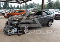 2021 Toyota RAV4 фото
