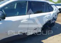 2021 Toyota RAV4 фото