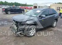 2021 Toyota RAV4 фото