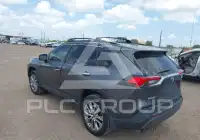 2021 Toyota RAV4 фото