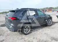 2021 Toyota RAV4 фото