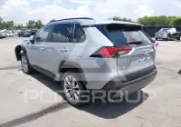 2021 Toyota RAV4 фото