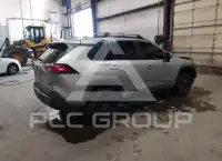2021 Toyota RAV4 фото
