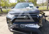 2021 Toyota RAV4 фото