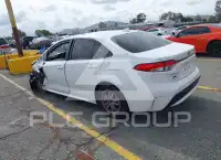 2021 Toyota COROLLA фото