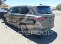 2021 Toyota SIENNA photo