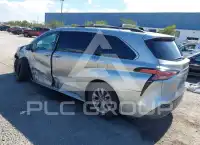 2021 Toyota SIENNA фото