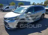 2021 Toyota SIENNA фото