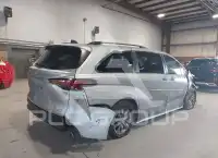 2021 Toyota SIENNA photo