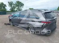 2021 Toyota SIENNA фото