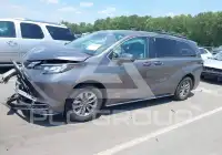 2021 Toyota SIENNA фото