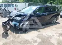 2021 Toyota SIENNA photo