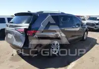2021 Toyota SIENNA фото