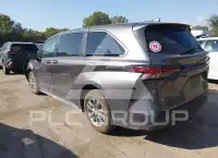 2021 Toyota SIENNA photo