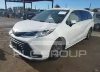 2021 Toyota SIENNA photo