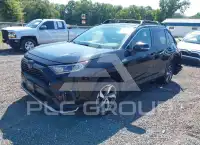 2021 Toyota RAV4 фото