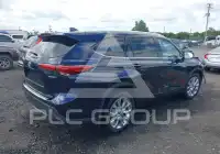 2021 Toyota Highlander photo