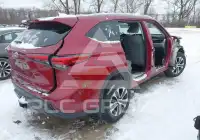 2021 Toyota Highlander photo